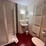 Апартаменты Gaestehaus Niederhof Sundhagen-Niederhof